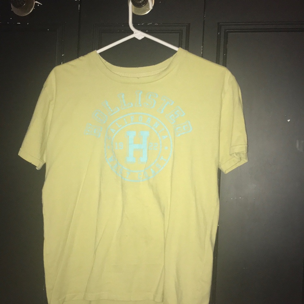 Hollister yellow and blue tee